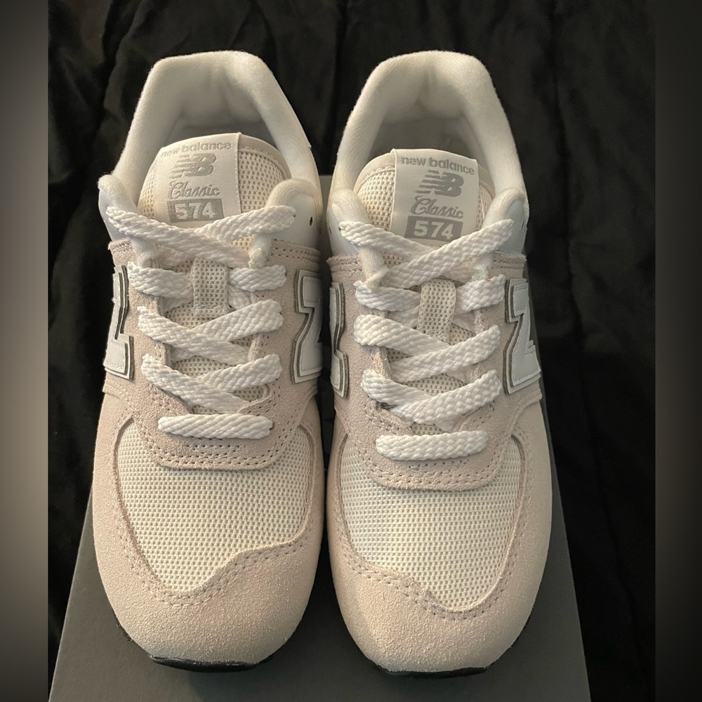 New Balance 574 Classic White and Gray Sneakers